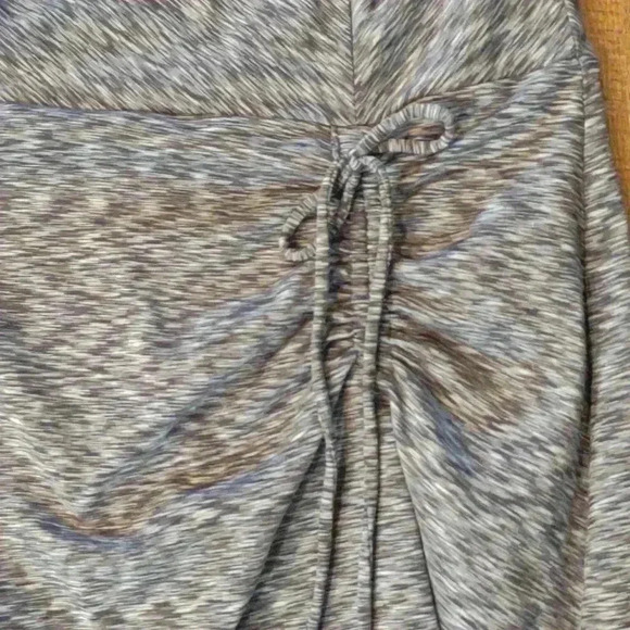 The North Face gray‎ cypress stretch high low skirt women's medium - Picture 2 of 4